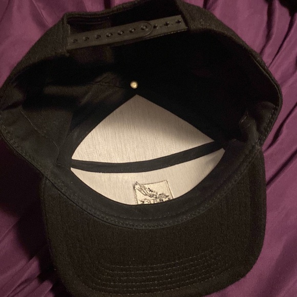 Front panel adjustable hat - Picture 2 of 3
